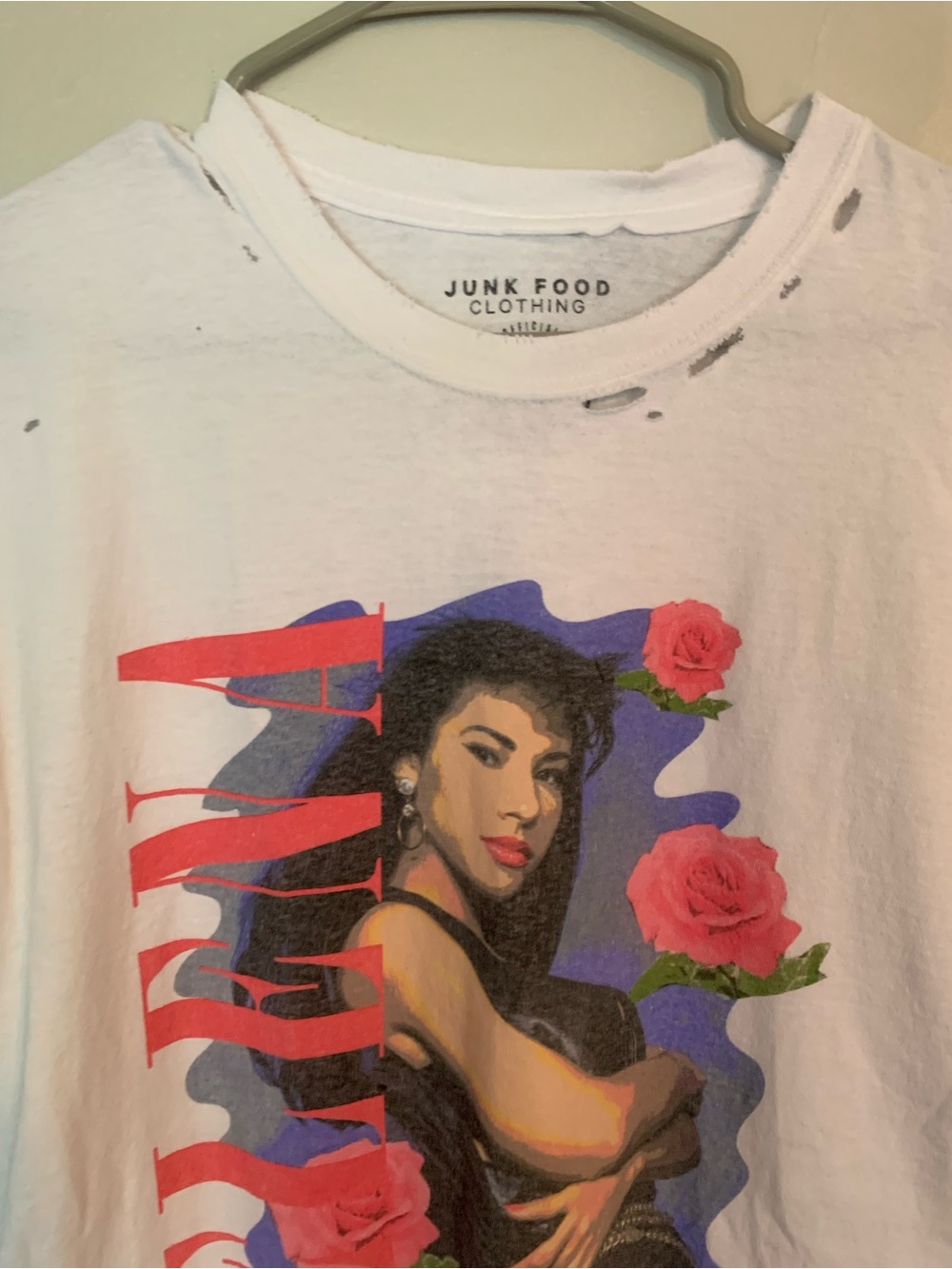Junk Food Clothing distressed Selena com la flor tshirt Medium, NWT - Picture 2 of 5